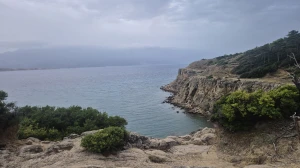 Trail uz pješčane plaže Lopara
